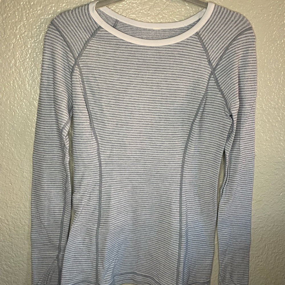 Womens lululemon long sleeve shirt